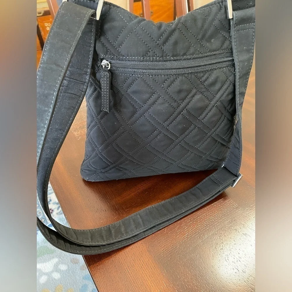 Vera Bradly women’s black quilted Cross body shoulder Bag with Adjustable strap